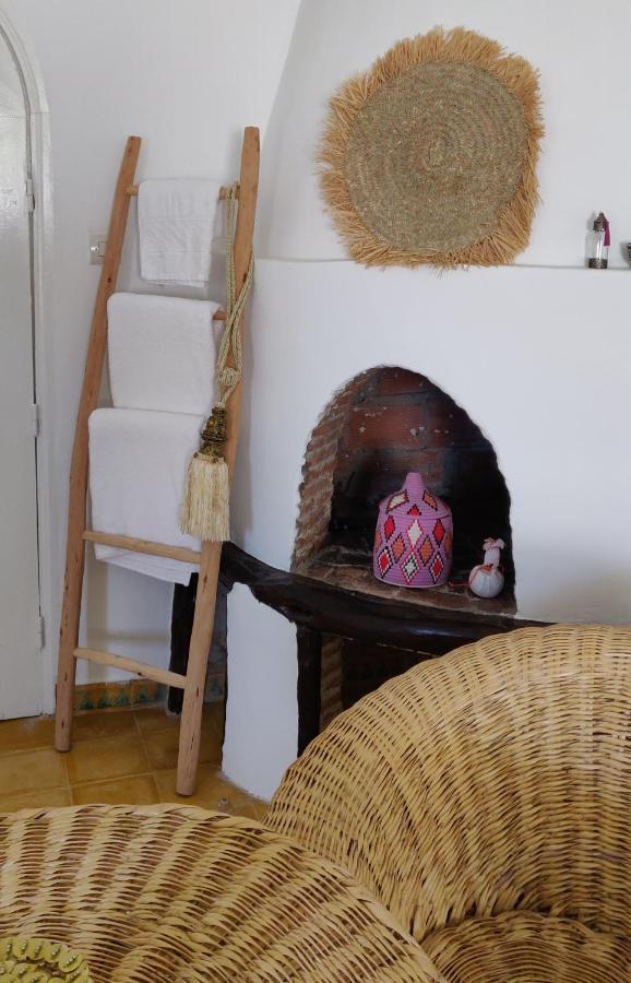 Out Of Medina Bed & Breakfast เอสเซาอิรา ภายนอก รูปภาพ